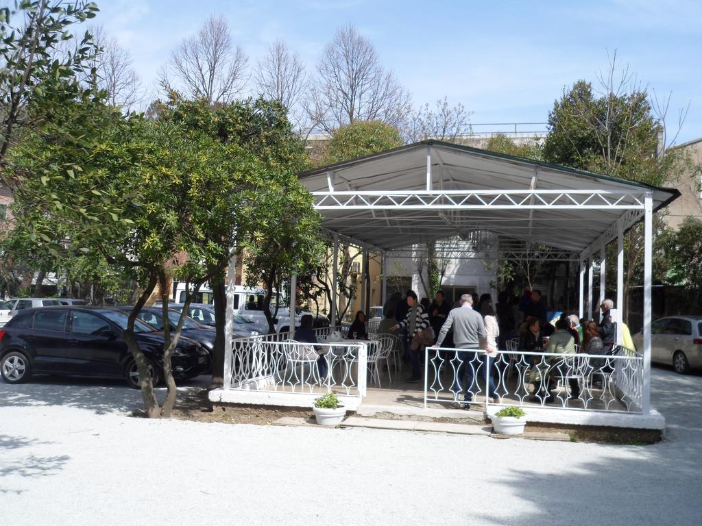 Hotel Zanarini Riccione Exterior foto